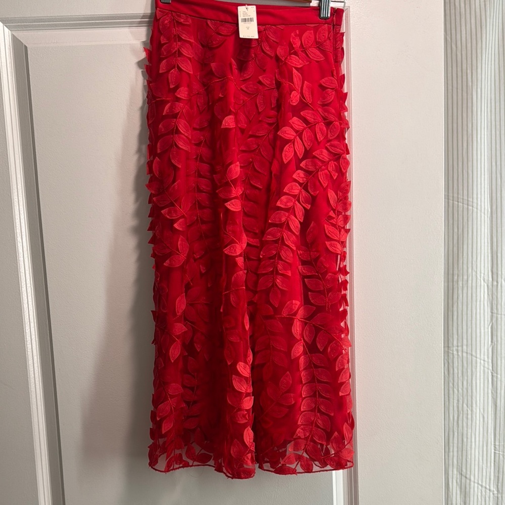 Elegant Red Leaf-Patterned Skirt